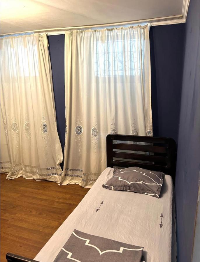 Booboo Flat In Italian Yard Apartment Tbilisi ภายนอก รูปภาพ